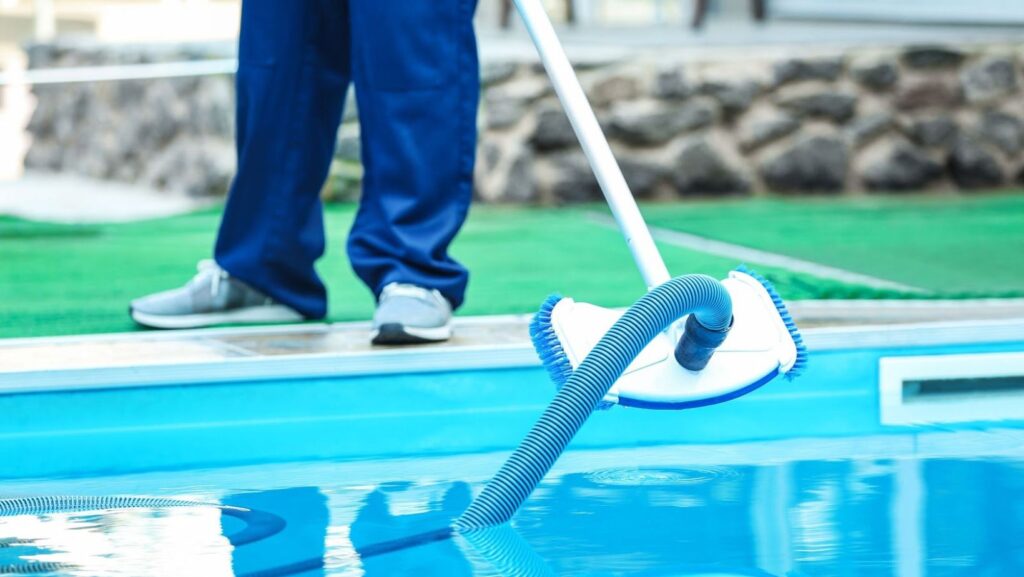 pool maintenance cost